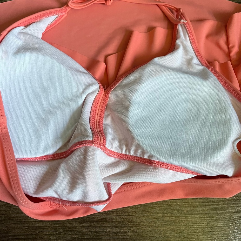 🏖NWOT SHEIN SWIMSUIT RUFFLE TOP - Picture 3 of 4